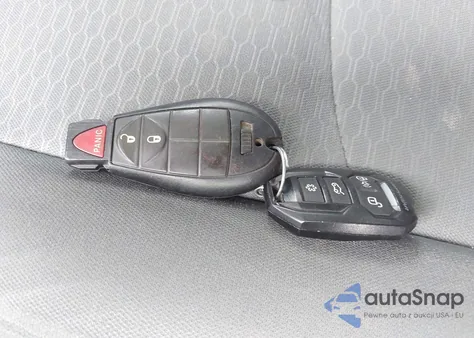 2017 Ram 1500 Express 4X4 6'4 Box из США, поврежденный, VIN 1C6RR7FT0HS760802